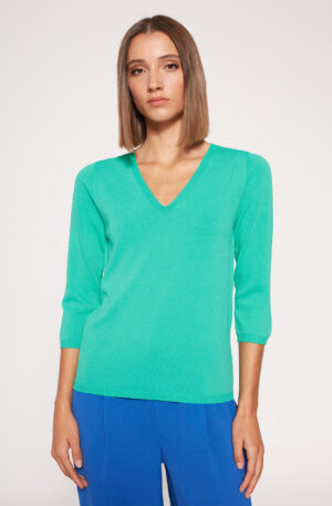 Suéter escote pico color verde